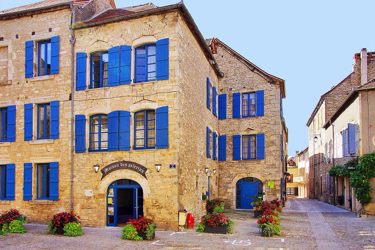 Gite La Maison Des Pelerins Villeneuve-d'Aveyron Exterior photo